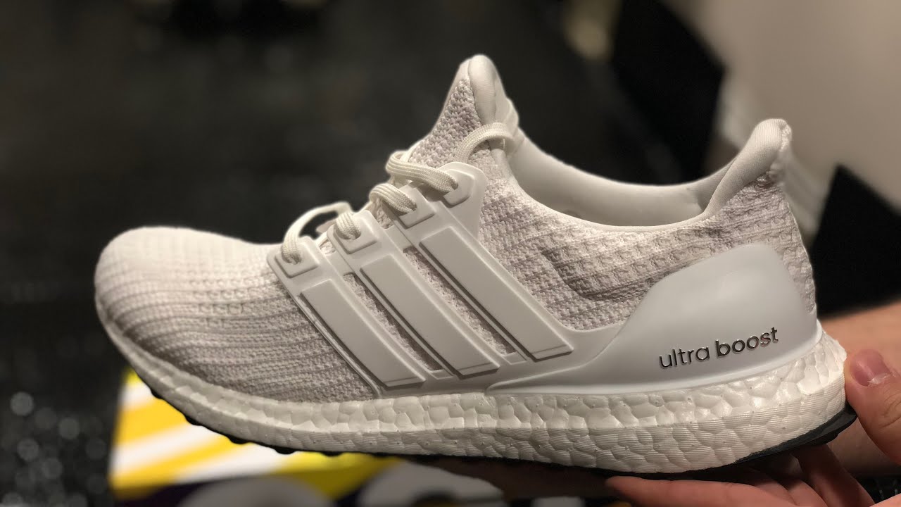 UNDER 2 MINUTE REVIEW: Adidas Ultra Boost 4.0 Triple White
