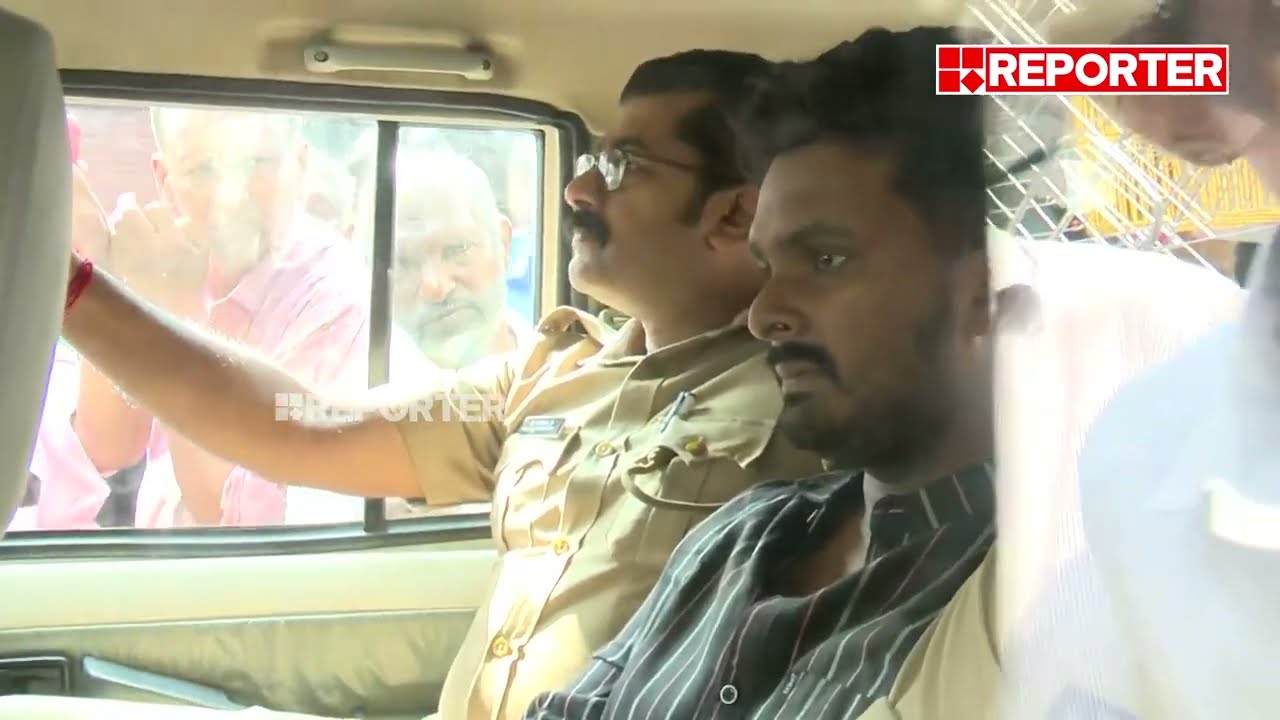 കുറ്റബോധം ലെവലേശമില്ല, അഫാനെ ചുറ്റിക വാങ്ങിയ കടയിലെത്തിച്ച് തെളിവെടുത്തു | Venjaramoodu Case