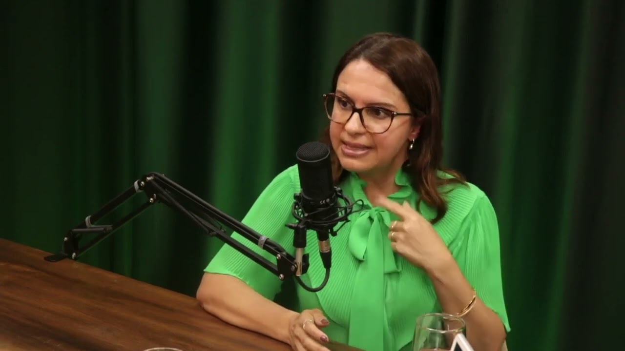 Depend&ecirc;ncia digital: como reconhecer? | Dra. Tati Lemos