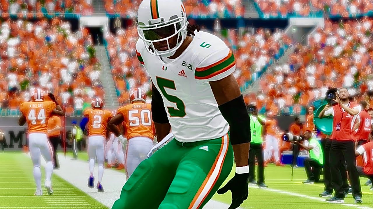 MADDEN 22 CAMPUS LEGENDS: HE WAS SHOWBOATING SO WE MADE HIM RAGE QUIT!! MIAMI VS CLEMSON!
