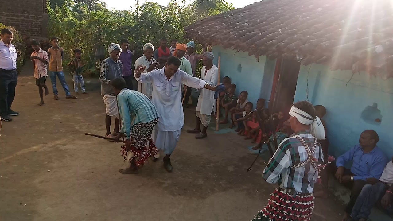 Diwali ke bhai duje ke avsar me grame samhar dist. Dindori m. P. Me(1)