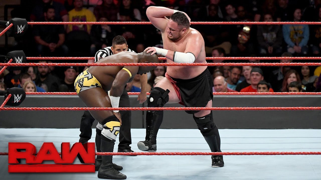 Аполло Крюс против Самоа Джо: Raw, 30 октября 2017 г.