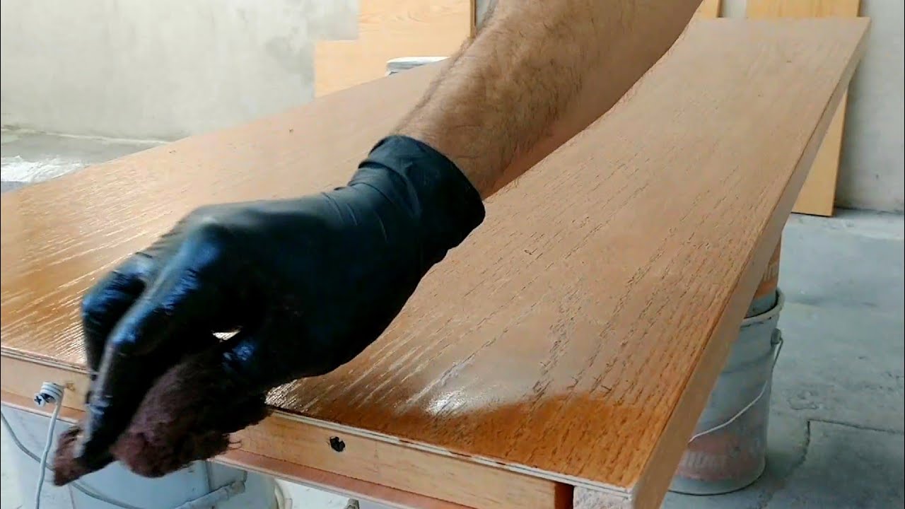 Aplicando Mancha/Tinta en Madera de Encino. Applying Stain to Encino Wood