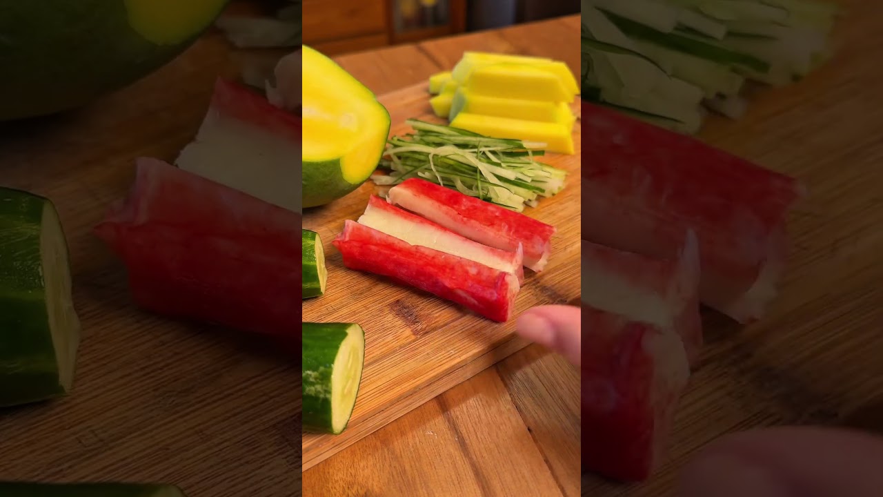 Uramaki Calif&oacute;rnia | Como Fazer Sushi | com a F&ecirc; Mendes  #sushi #comofazersushi #uramaki