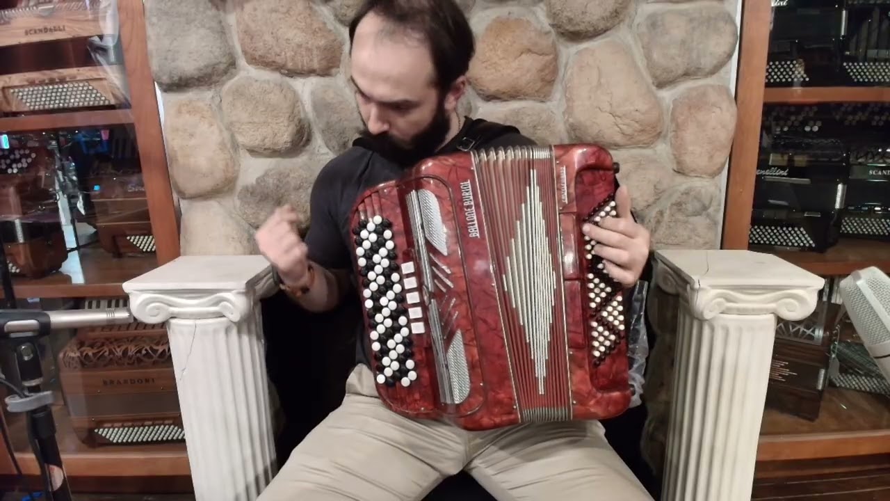 7548 - Red Ballone Burini Castelfidardo Chromatic Button Accordion C System LMM 77 96 $1999