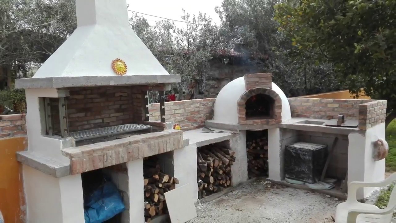 Κατασκευή μπάρμπεκιου- ξυλόφουρνου από άσχετο.