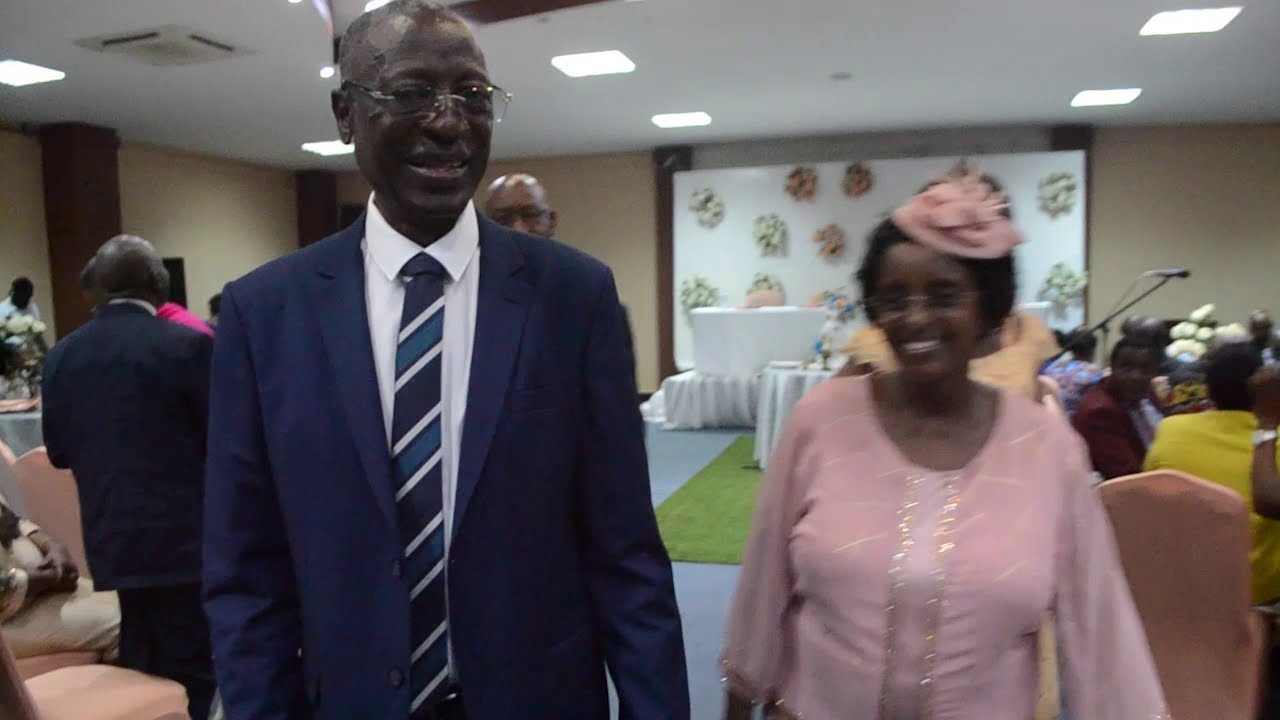 DR. STEPHEN WATITI AWANGADDE NE HIV EMYAKA 35 N'OMUSOBYO