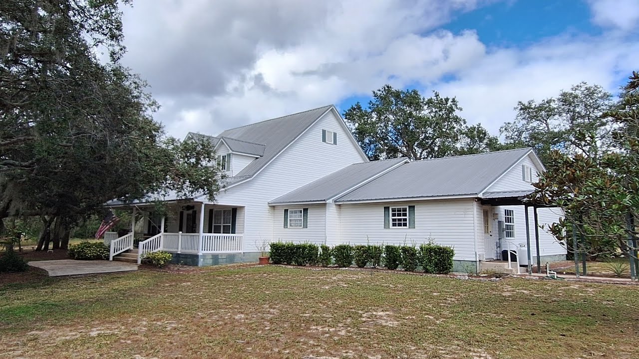 Se Vende Casa 🏡 Remodelada de 3 Dormitorios 2 Baños con 5 Acres de Terreno en Haines City, Florida