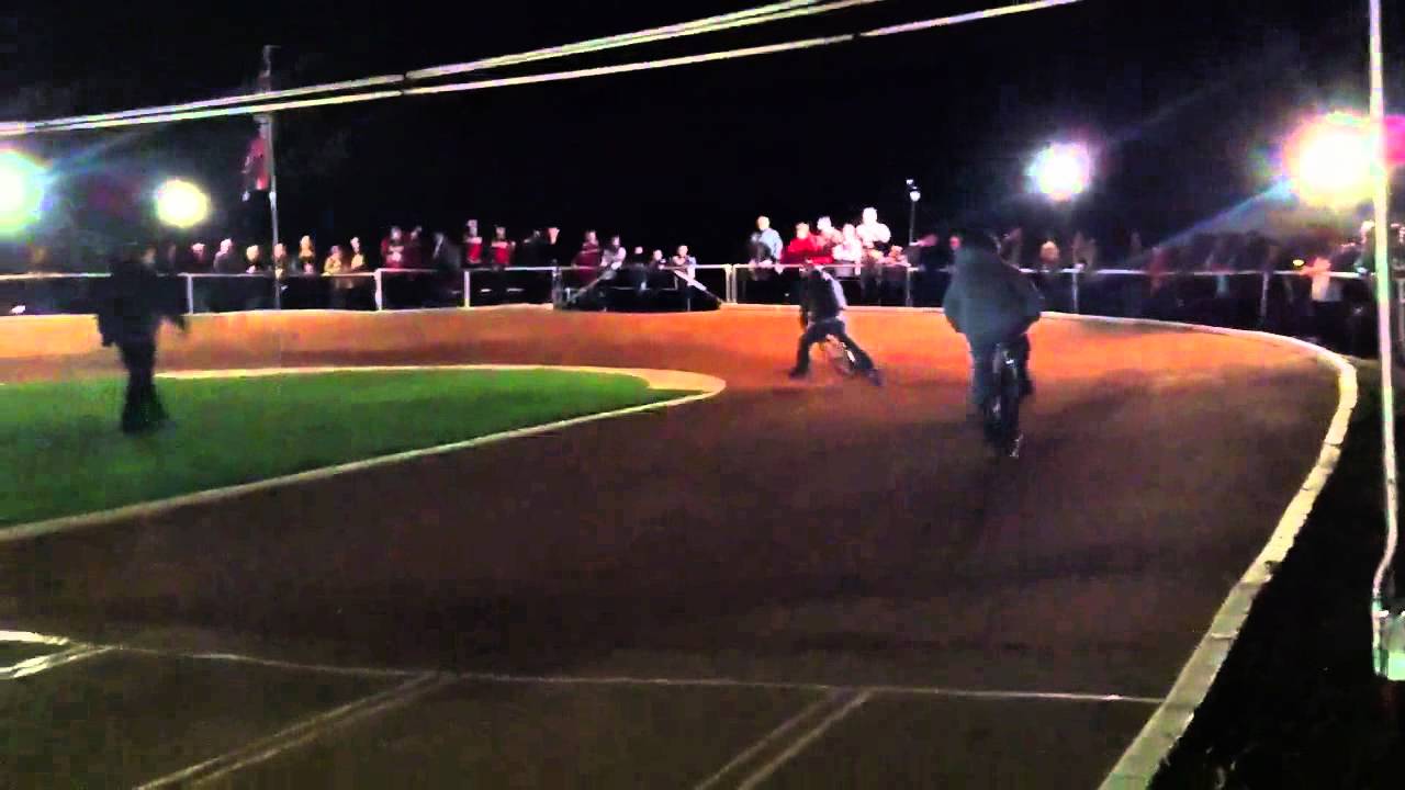 Rory Schlein v Stuart Robson - Coventry Cycle Speedway