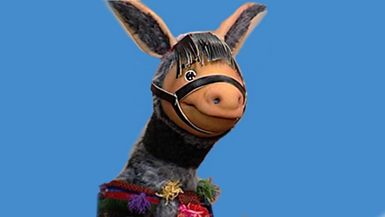 کلاه قرمزی - جیگر: رونالدو به چه درد من میخوره؟