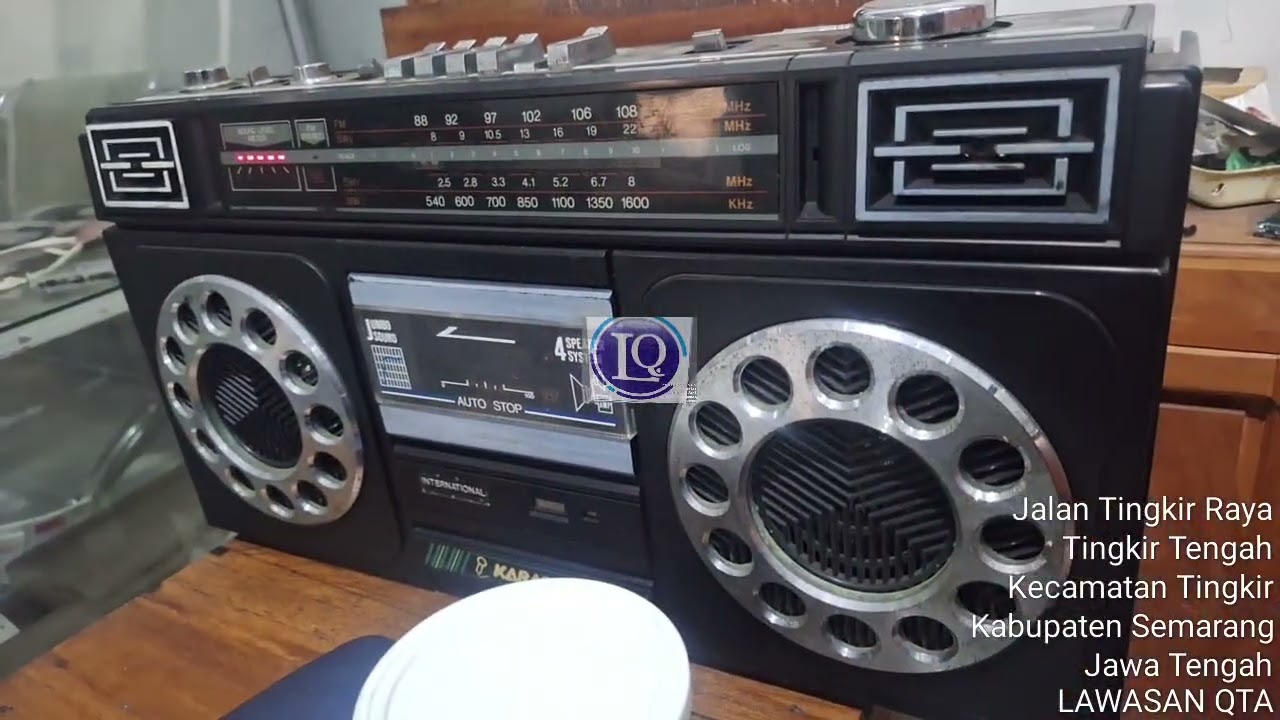 INTERNATIONAL RADIO TAPE BLM AD AUX