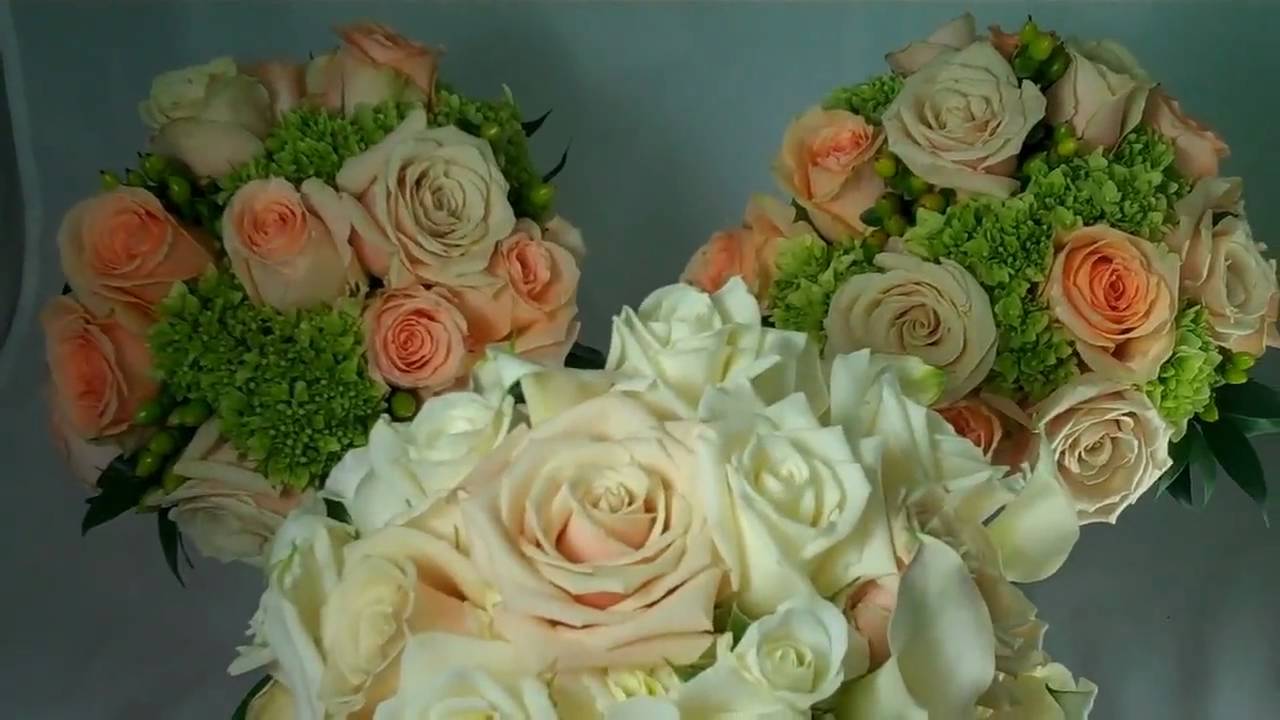The Making of the Bridal Bouquets & Low Centerpieces for Appleford Wedding