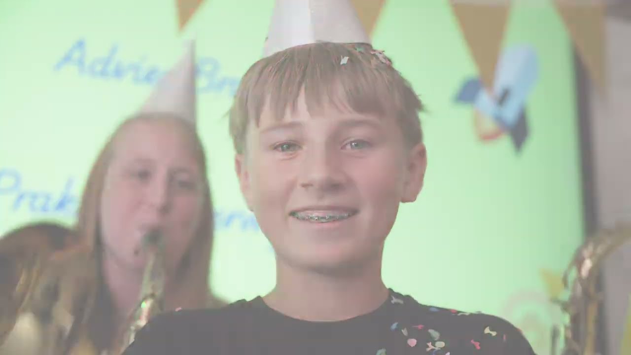 Praktijk College promotievideo: Ga maar even zitten (door Klasse Films) zonder ondertiteling