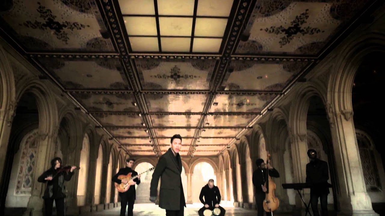 PRINCE ROYCE -  Las Cosas Pequeñas (Official HD Video)