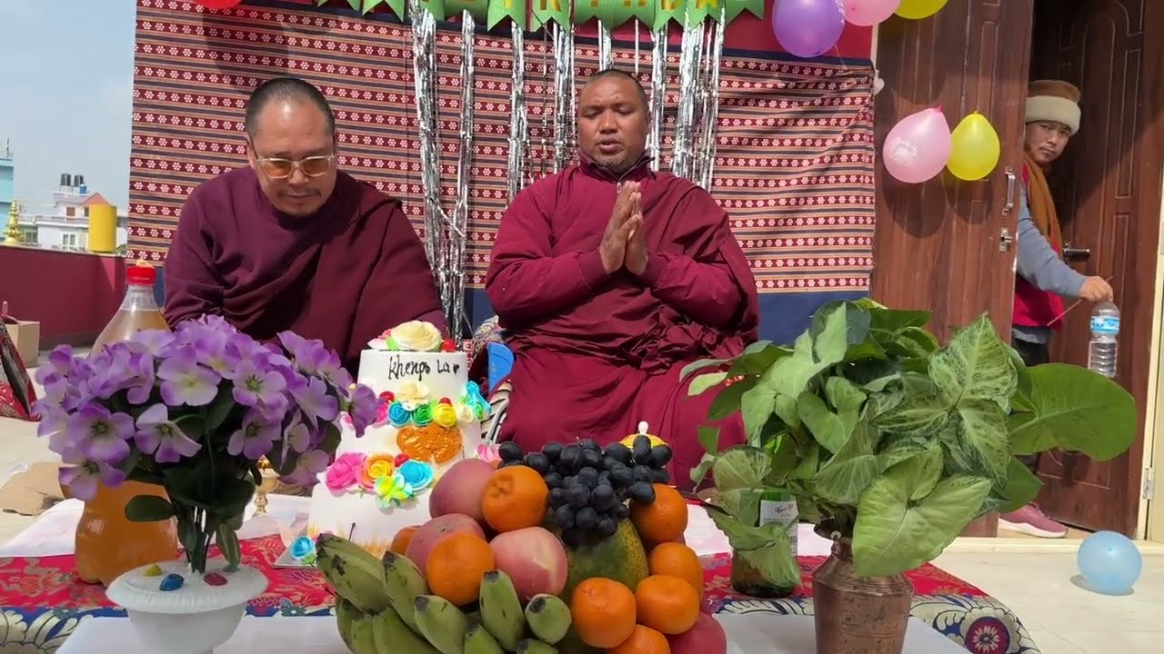 Happy lo khen Rinpoche la #happy #sonamlosar #dudjompa #buddhistmonk 