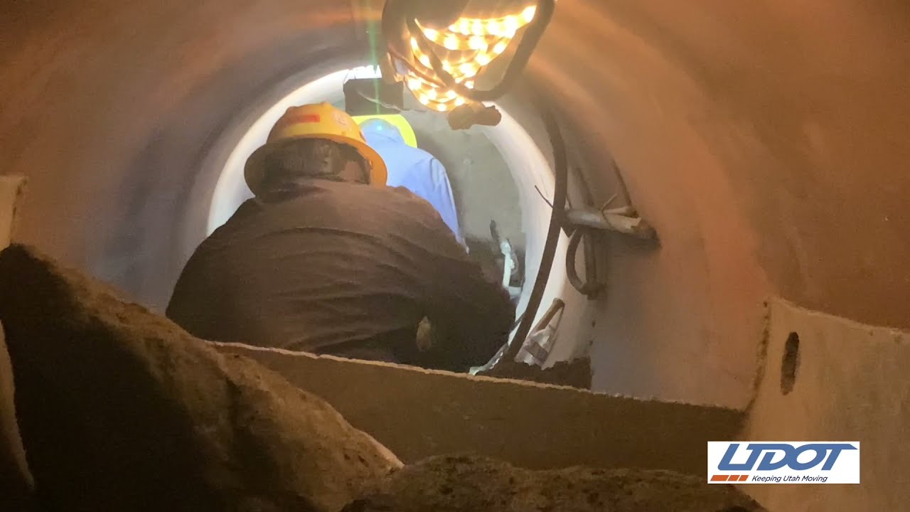 Digging a Tunnel by Hand on the U.S. 89 Project
