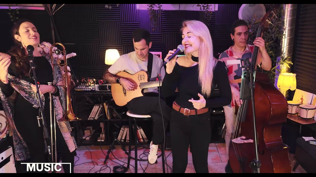 MUSIC DESK - Zoe & The LongPlay Band - Barcelona