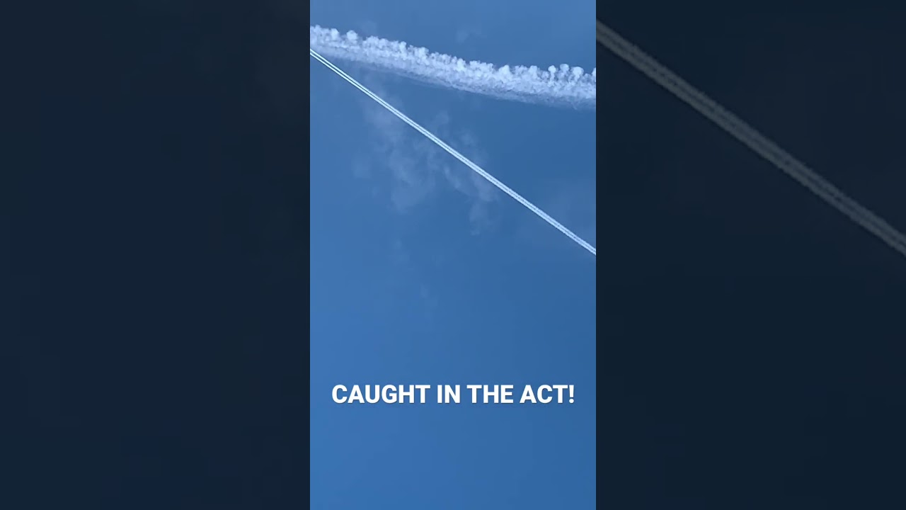 CONTRAIL LIVE!AIRPLANE TRAIL #shorts