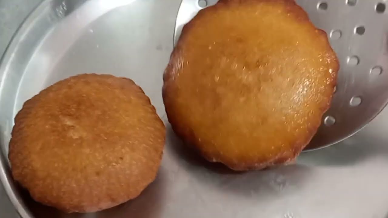 मिक्सी में चावल और गुड़ साथ पीसकर बनाएं  सबसे नरम पुआ | Rasoi Rani Kitchan 
