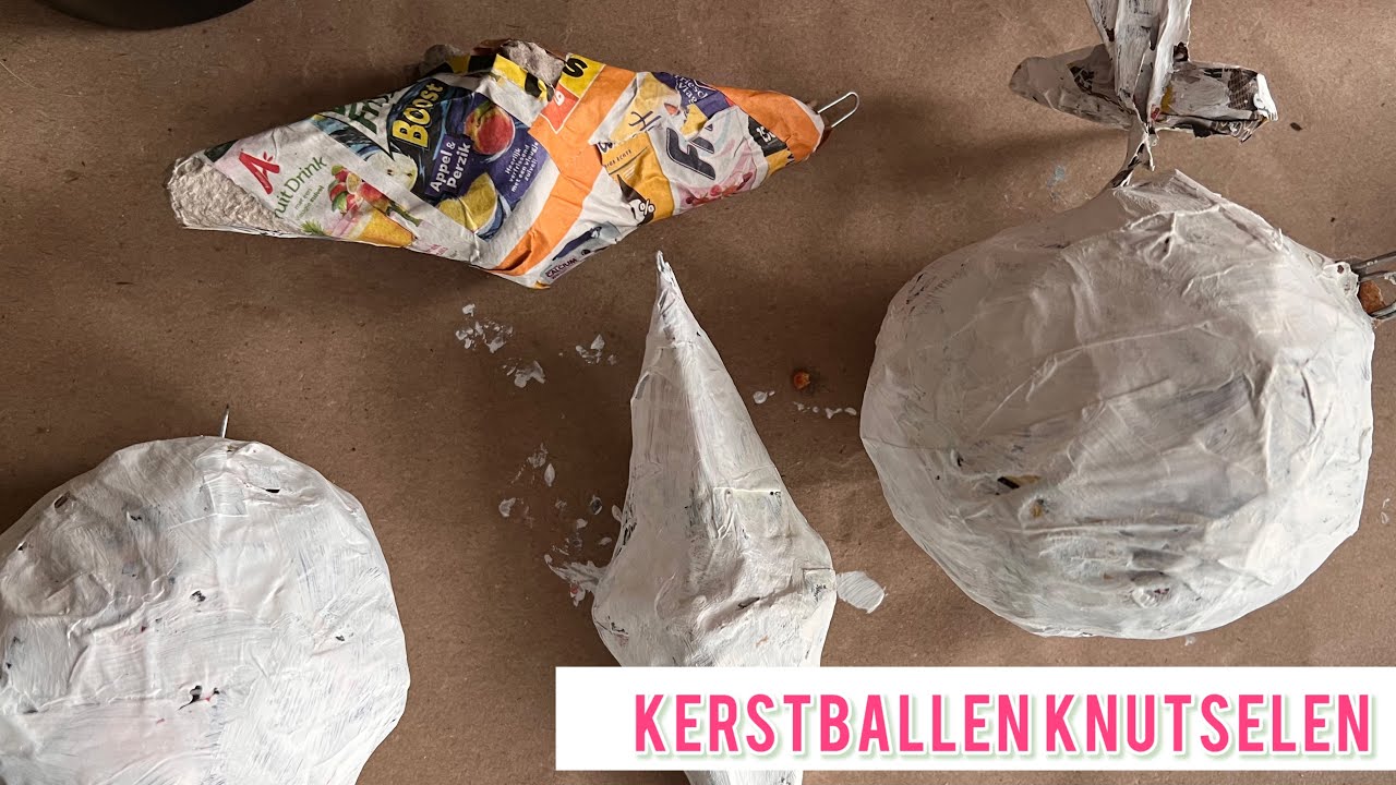 Kerstballenn knutselen van papier maché