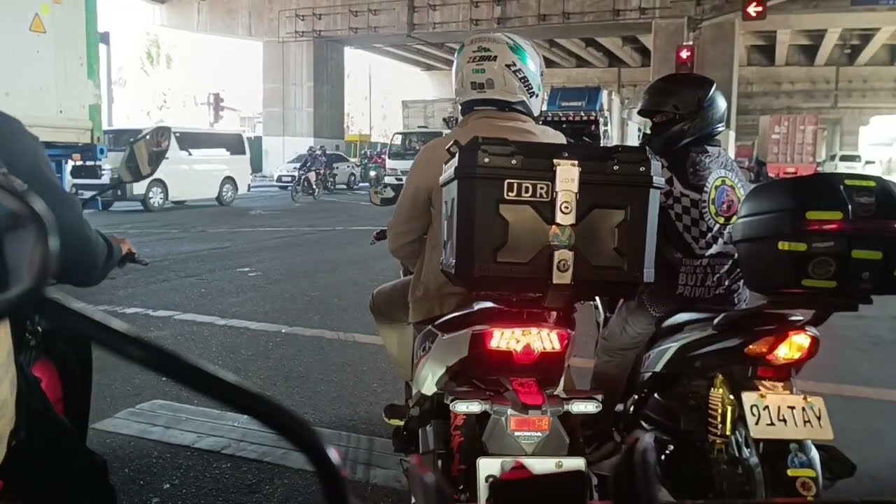 Mabini bridge papuntang kalayaan extention makati,alamin kung saan ako dumaan.