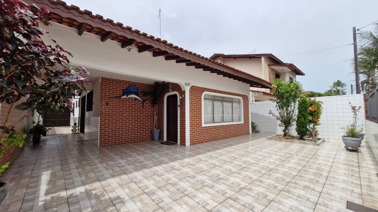 #VENDIDA Casa a venda isolada com 3 dormitórios a 120 metros da praia no Solemar