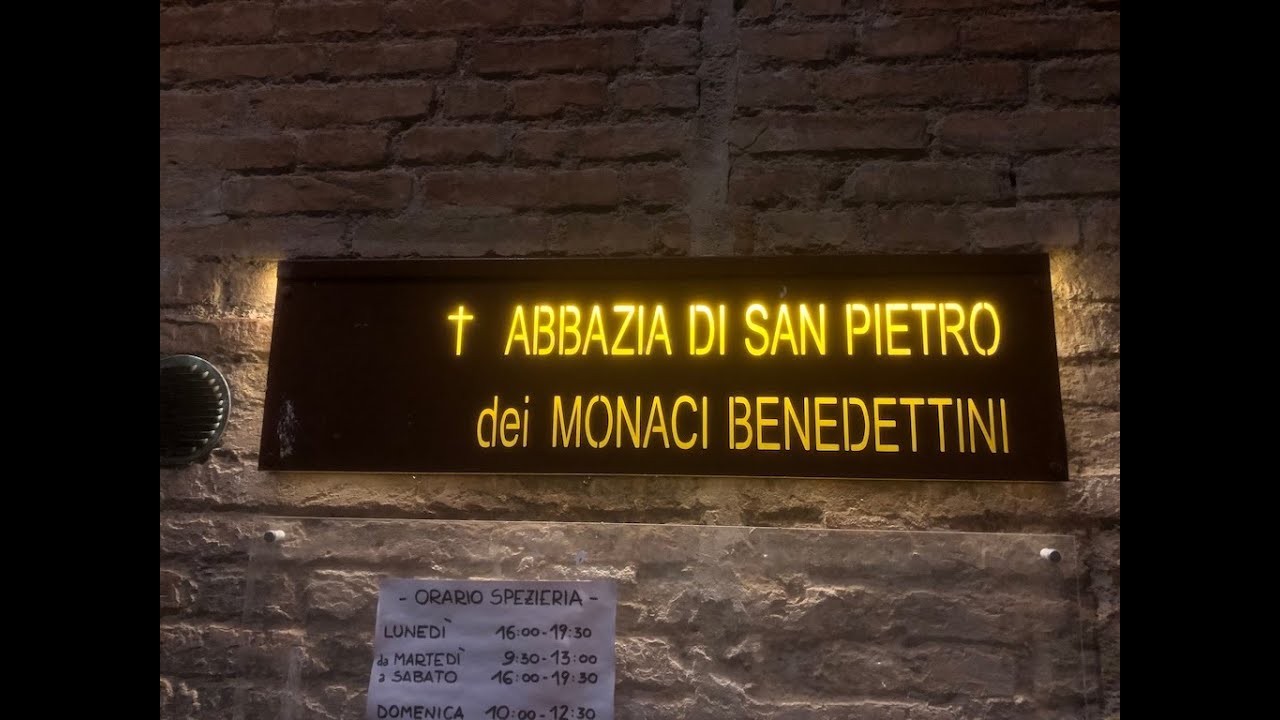 Modena - La prima Messa della giornata