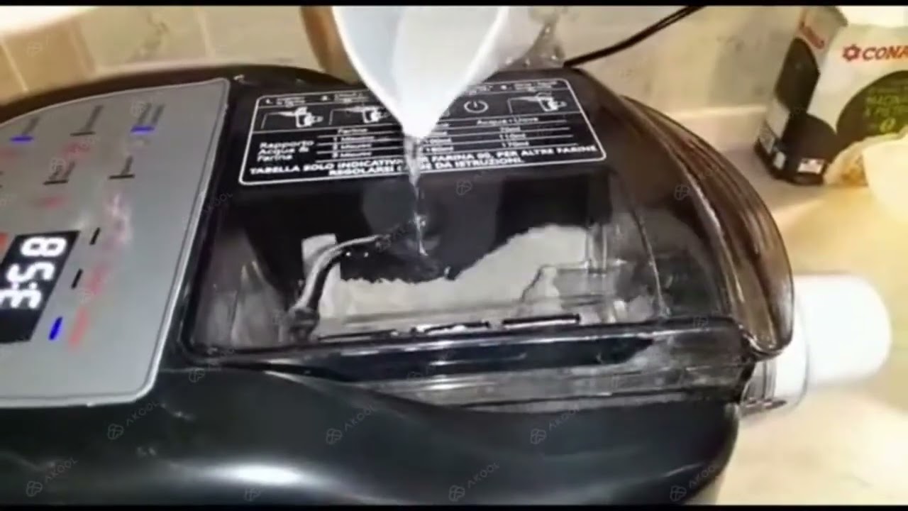 Faire des pâtes avec PASTABUONA Sirge, la meilleure machine à pâtes italienne