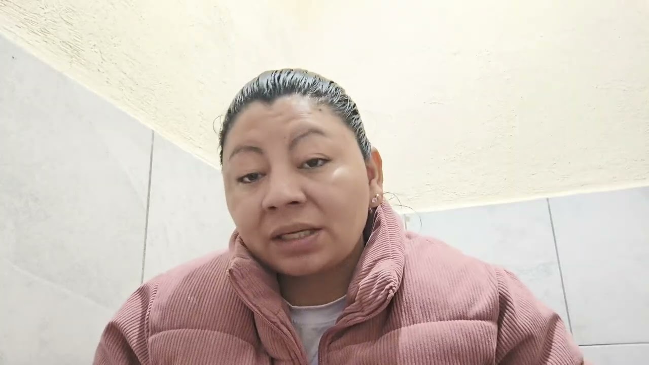 ÉL NO LA QUIERE DEJAR IR A PESAR DE QUE ES ÉL EL QUE HA COMETIDO LOS ERRORES.
