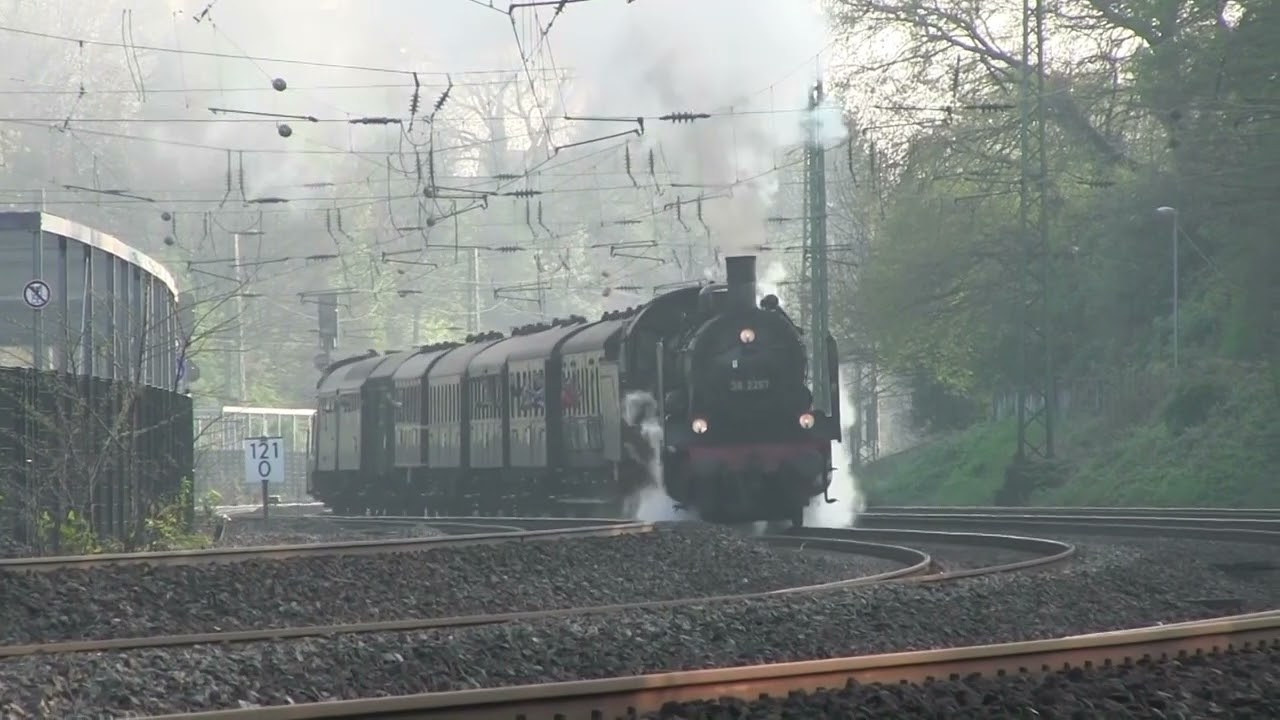 Big noise by Prussian P8 steam locomotive 38 2267