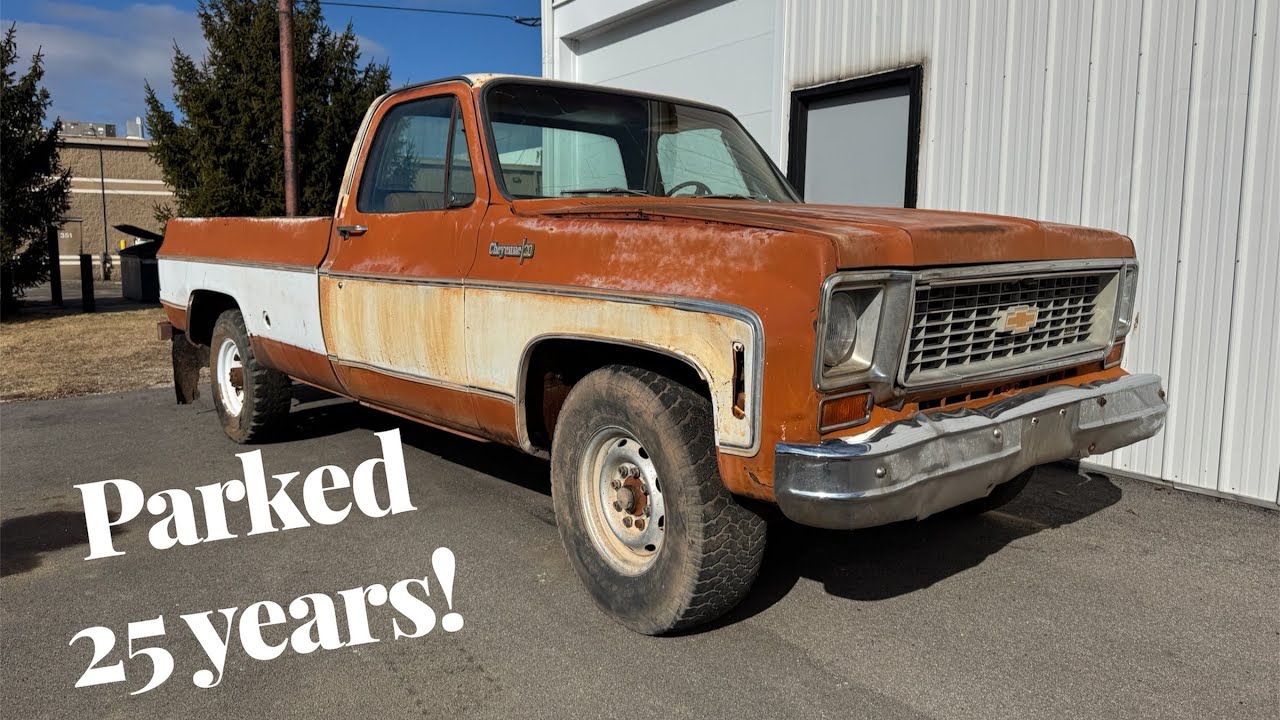 1974 Chevy C20 squarebody sitting 24 years in the desert! Will it run again?