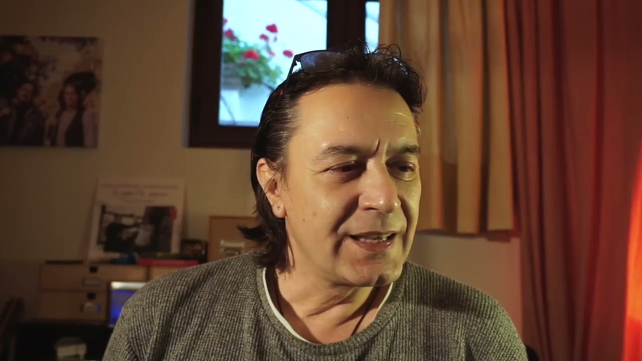Θυμάμαι όταν πρωτοσυνάντησα τον Θάνο - Γιάννης Κότσιρας
