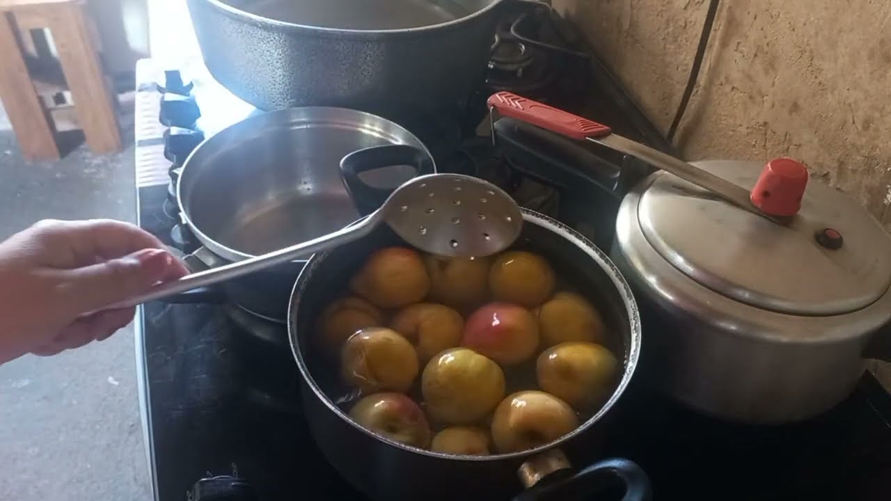 PÊSSEGO EM CALDA , COMO RETIRAR A CASCA DO PÊSSEGO 🍑