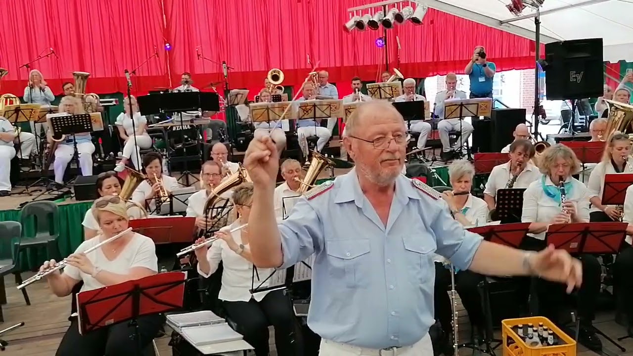 Traditiosmarsch der 162er - Der Lübecker - Schützenfest in Linau 2024