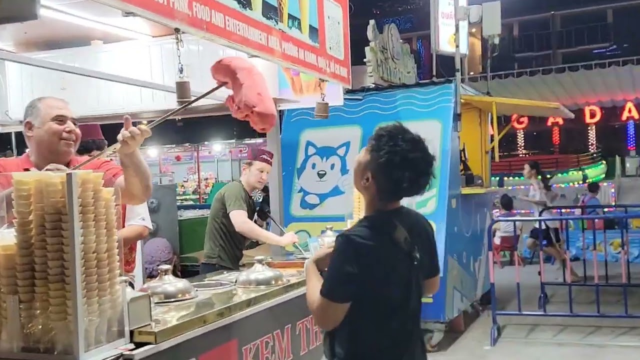 Dạo công viên bờ sông Saigon dịp cuối năm