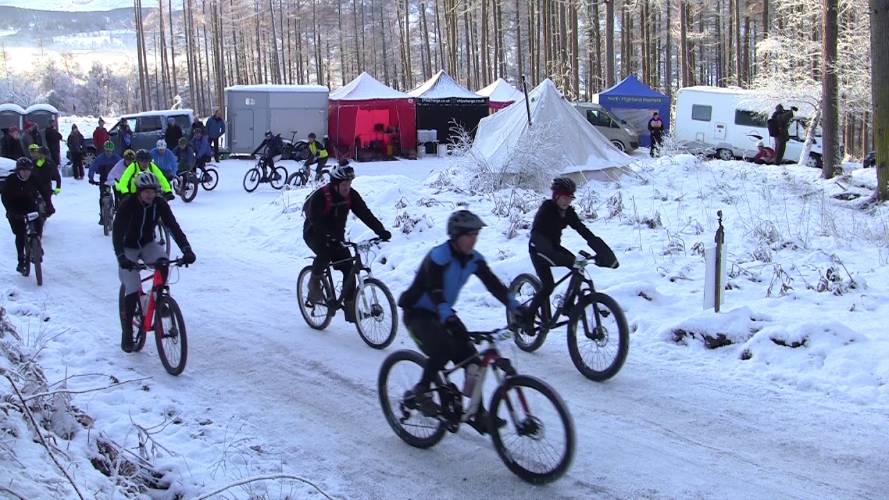 Strathpuffer 2018. All first lap riders on Saturday morning. A film by Jim McNair.