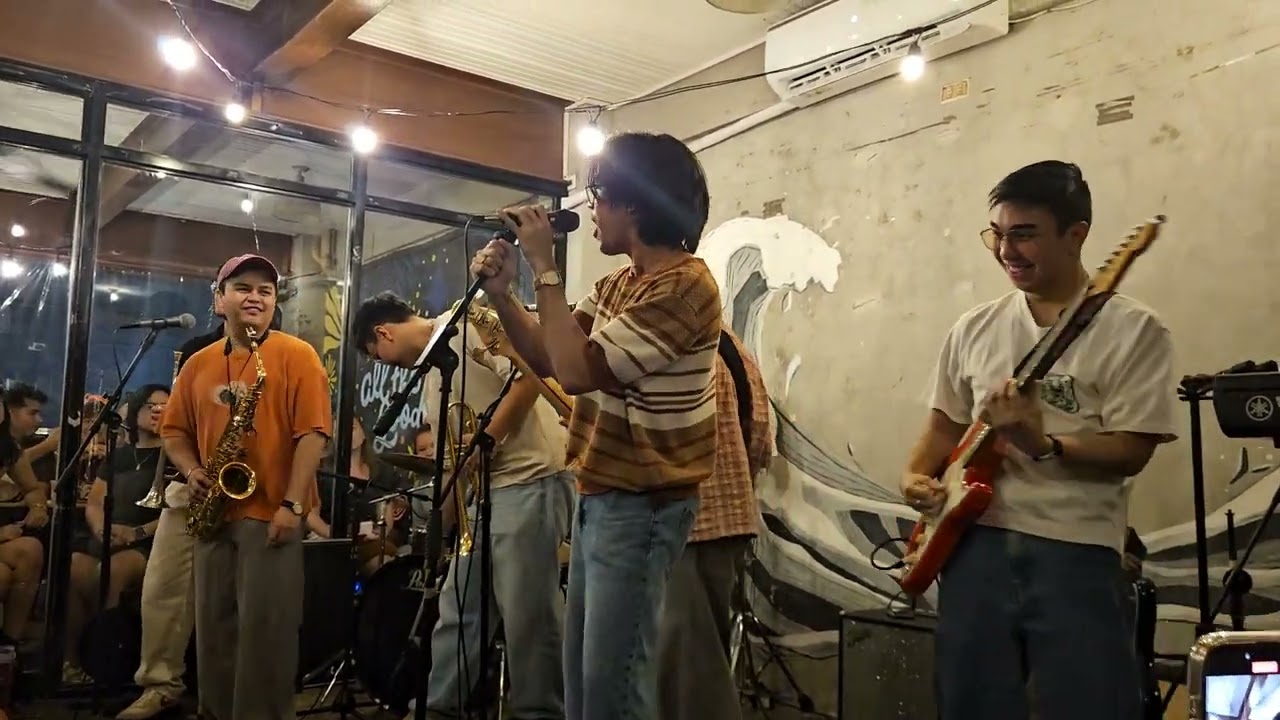 Lola Amour - Valerie (Amy Winehouse cover) Live @ Jess&Pat's (08/17/2025)