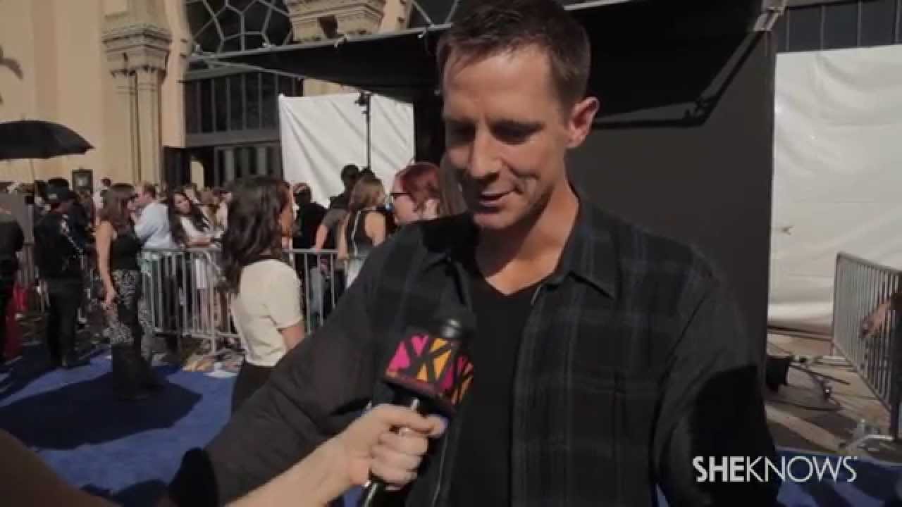 Jason Dohring on the 2014 Teen Choice Awards Red Carpet - SheKnows Goes to the Shows