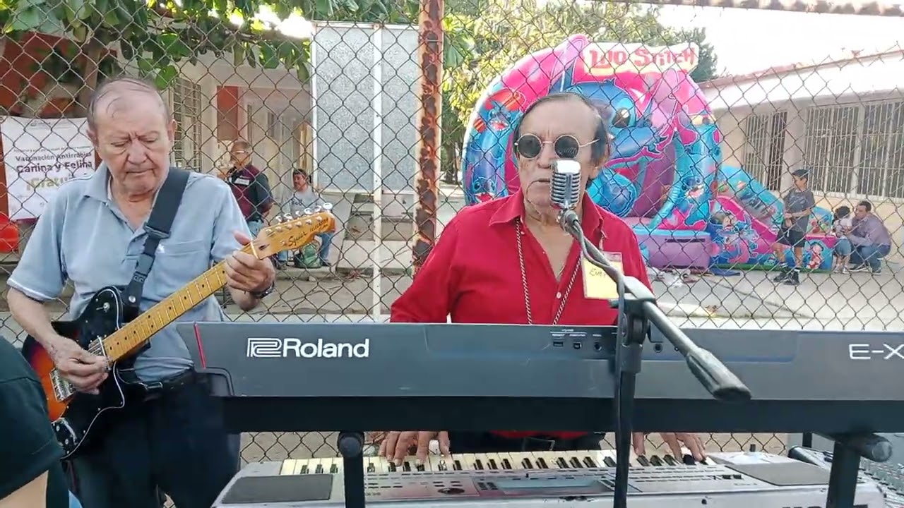 Besos por teléfono. ROMANTIKOS