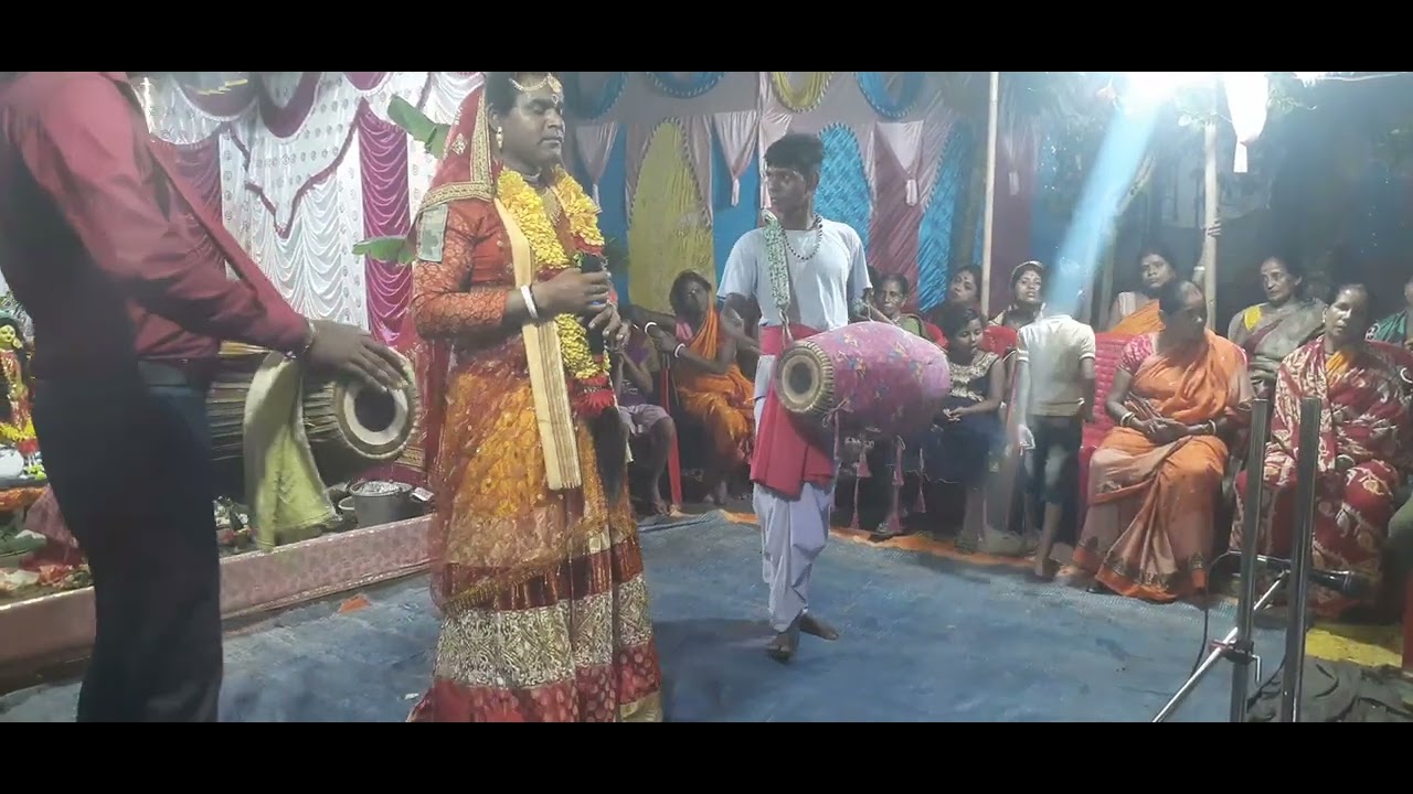 👉মায়ে তোরে ডাকে পুত্র রে,পুত্র প্রানের ও বসাই👌এই গানের সুর খুবই সুন্দর 🌼নমস্কার🙏🙏🙏🙏