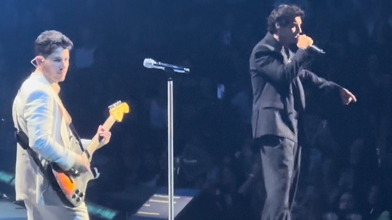 JONAS BROTHERS LIVE | Greetings From Your Home Town Tour | PHX | 