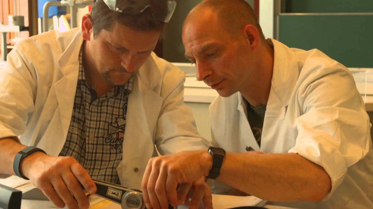 Berufsschulunterricht und Weiterbildung: Techniker für Farb- und Lacktechnik