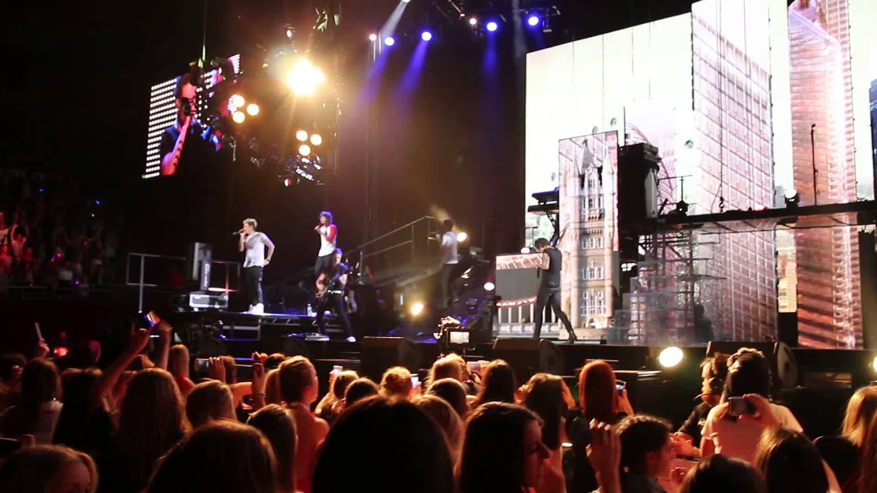 C'mon C'mon (Camera A) - One Direction, Allphones Arena, Sydney, 2410 HD