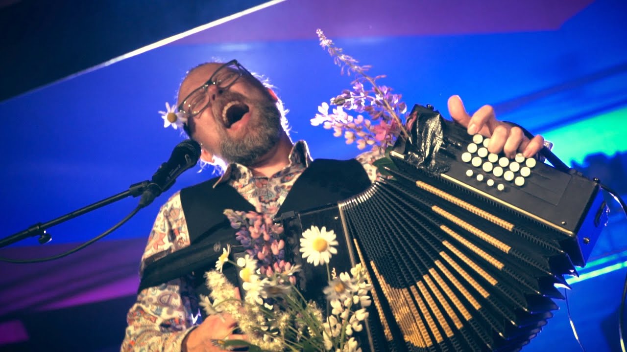 Antti Paalanen - Taivas on sininen ja valkoinen (The Sky is Blue and White)