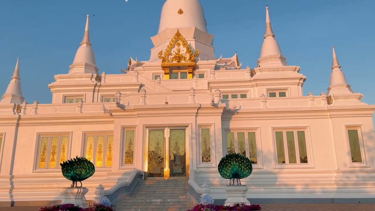 เจดีย์หลวงปู่คำบ่อ ฐิตปัญโญ วัดใหม่บ้านตาล จ.สกลนคร