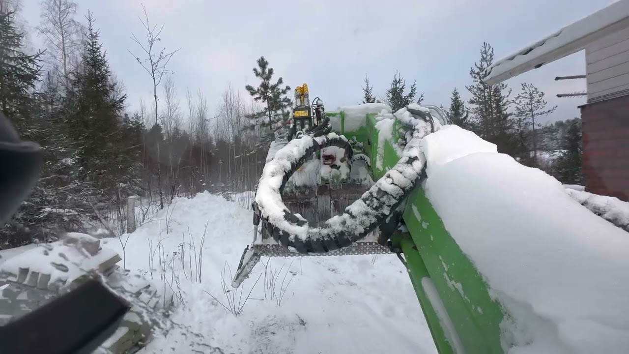 Kauden ensimmäinen lumityö video. Avant 860i ja siipilumikauha. Kivasti tuli yöllä lunta.