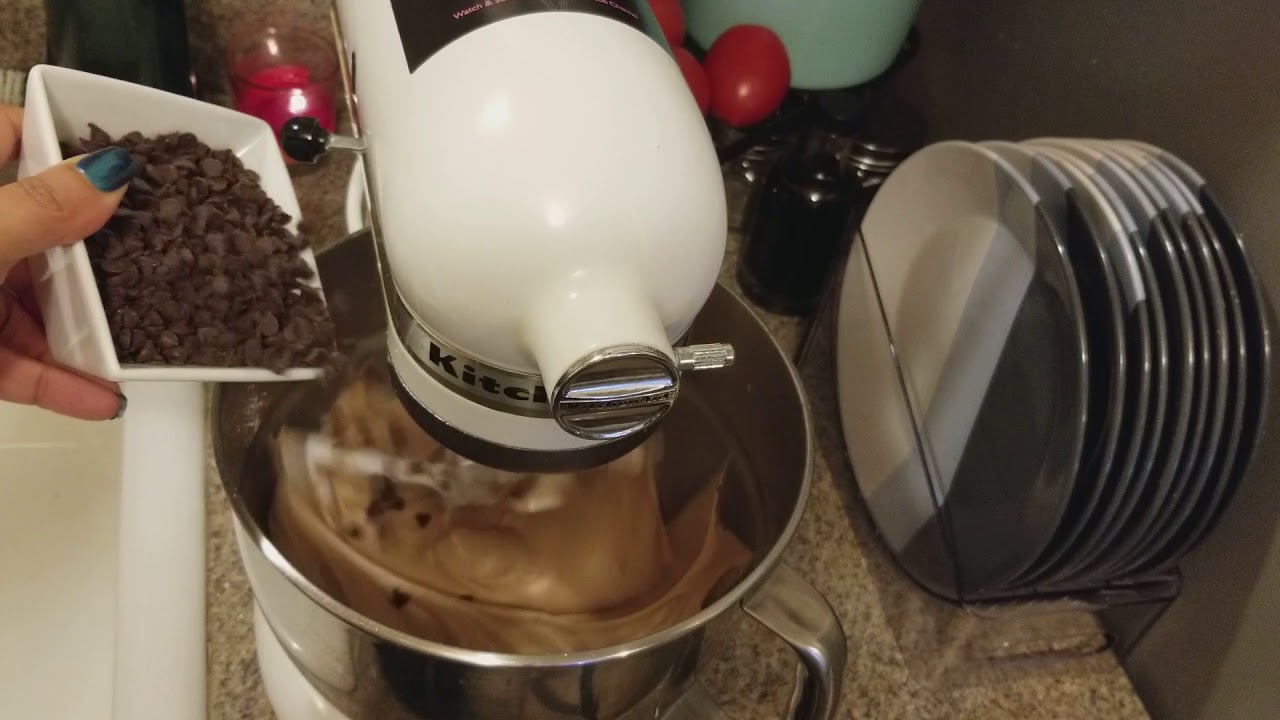 How to make Ooey Gooey Chocolatey Nutty Butter Cake