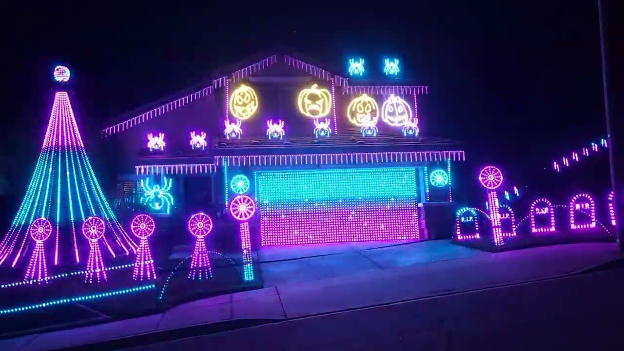 Dancing Lights Highland Fun With The Family 🎃 👪
