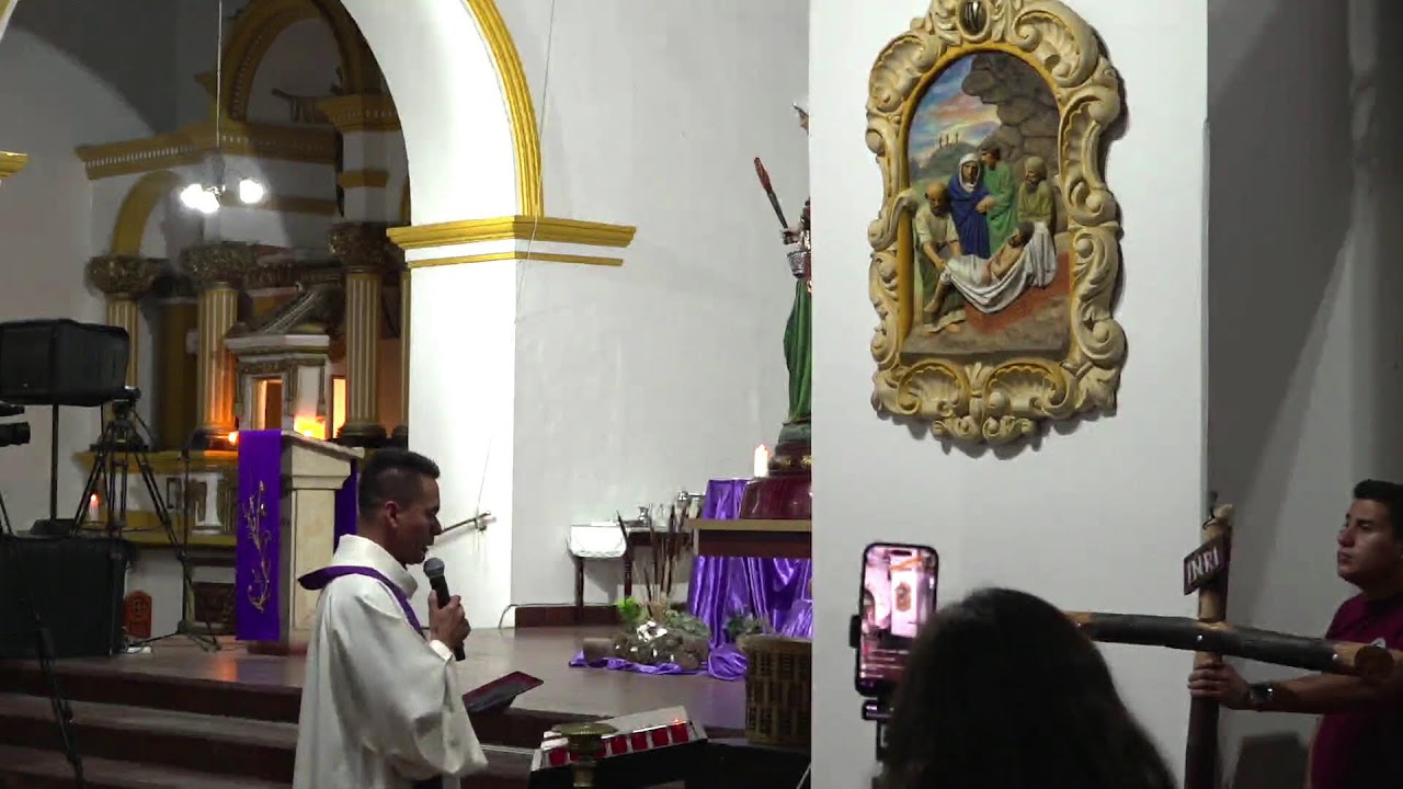 SANTO VIACRUCIS 5:30M P.M