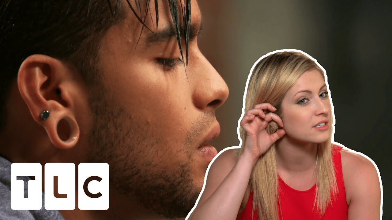 If I Was Blind I Would Totally Be Into Them! | Love At First Kiss